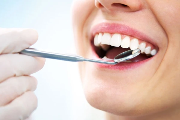 問診と口腔内検査